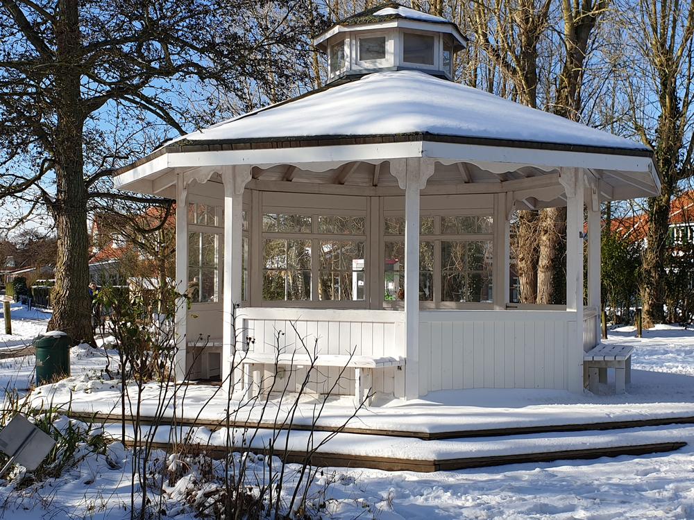 Pavillon im Winter